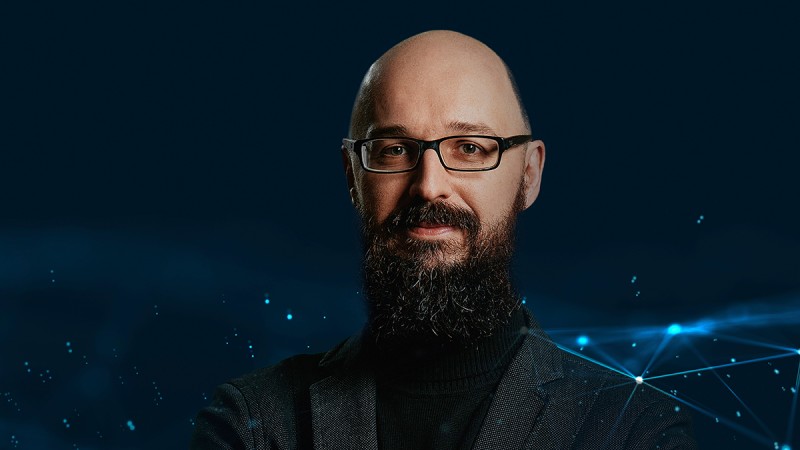 Dr. Johannes Kröckel, Custom Data & AI Solutions 1 – Custom Solutions for Sales, HR, Finance, CEO Functions and Operations