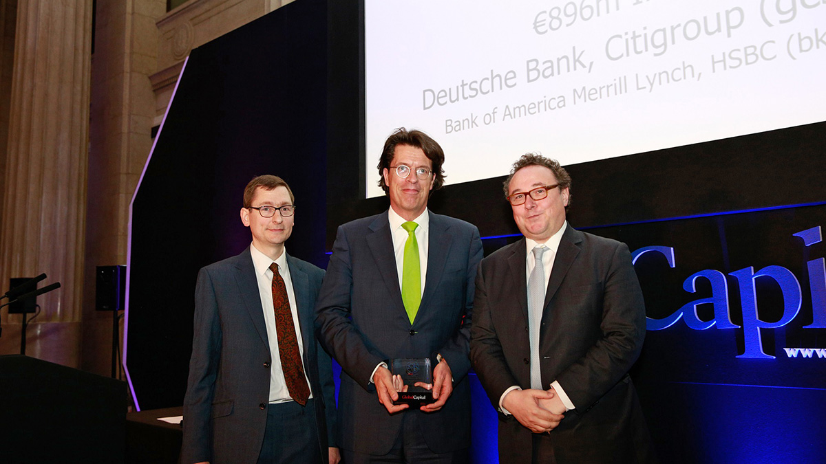 Schaeffler AG receives Innovation Award for its IPO Schaeffler AG receives Innovation Award for its IPO
